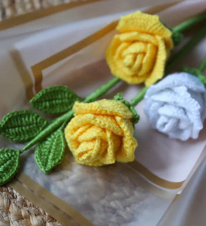3 PCs Handcrafted Crochet Rose Bouquet - Eazzy Store